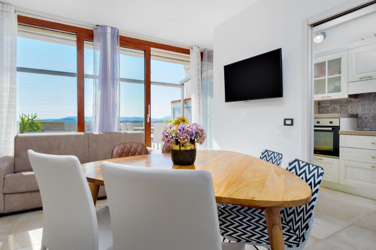 Window On The Sea Apartment Olbia Exterior photo