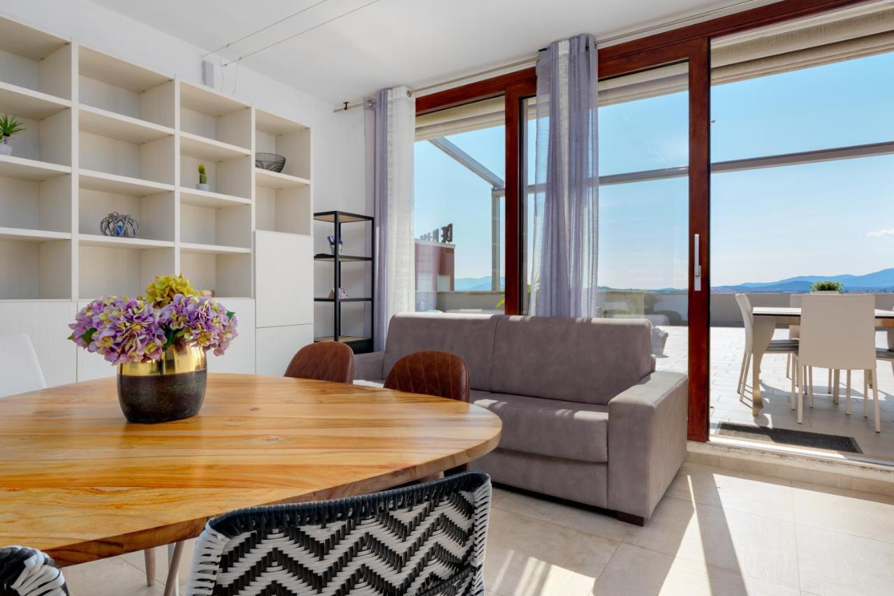 Window On The Sea Apartment Olbia Exterior photo