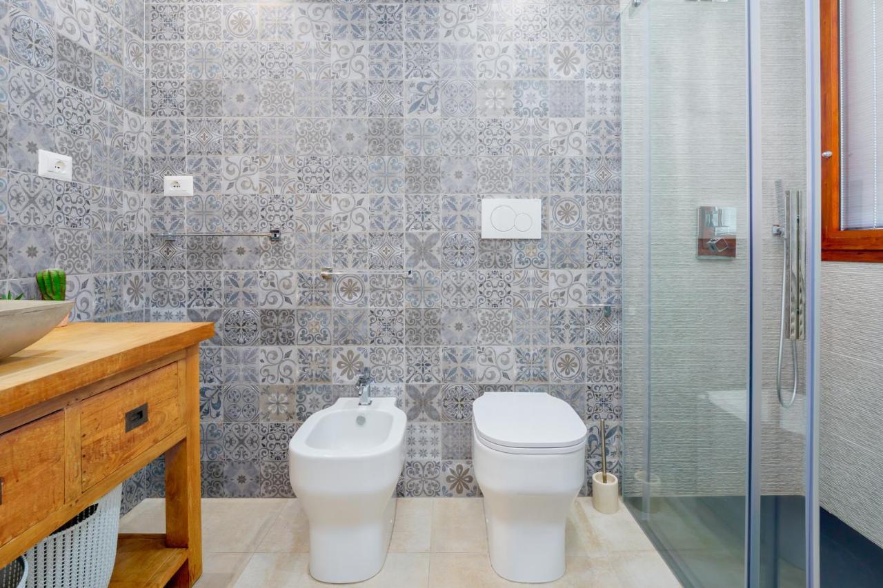 Window On The Sea Apartment Olbia Exterior photo